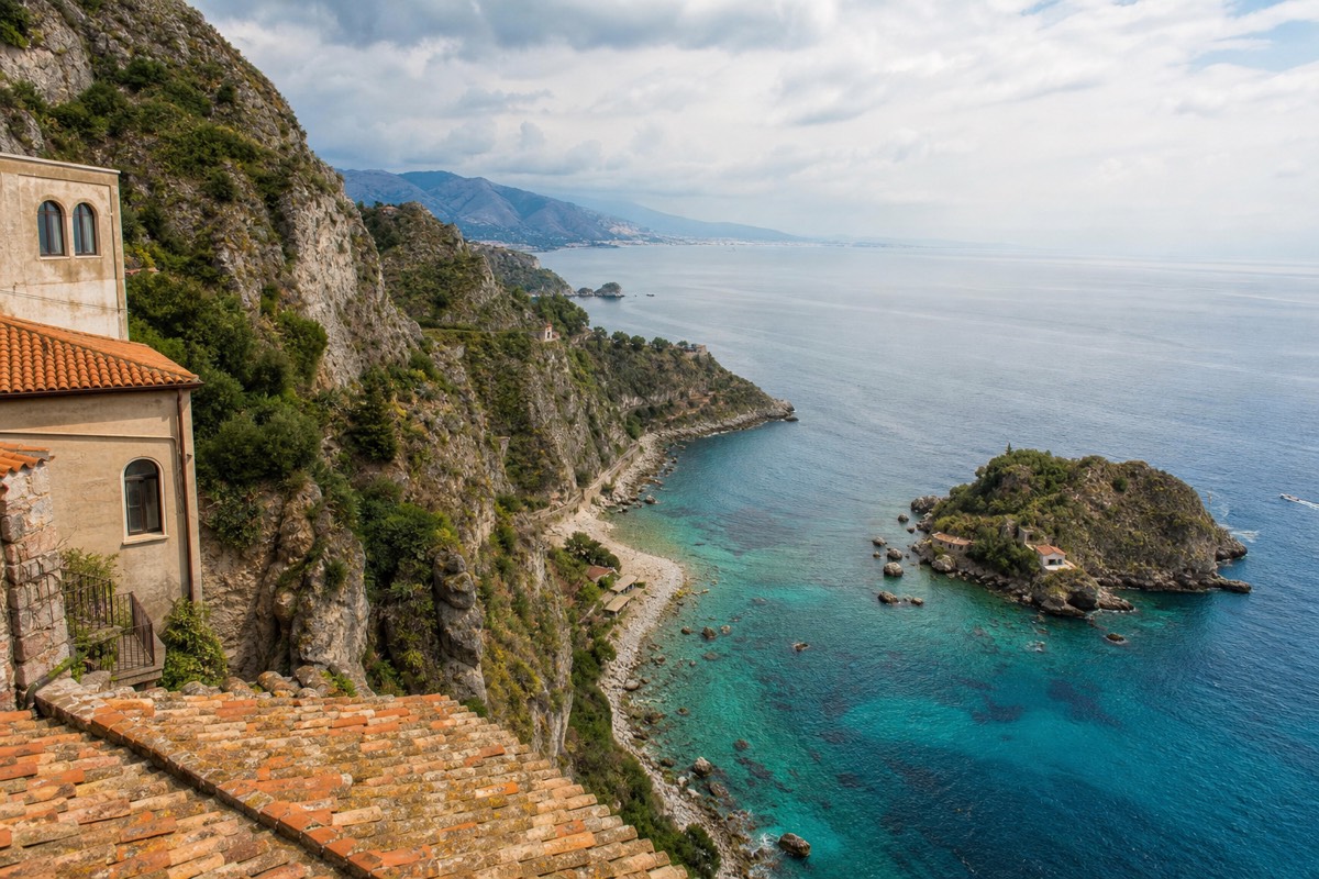 Taormina's ancient Greek theatre with Mount Etna behind